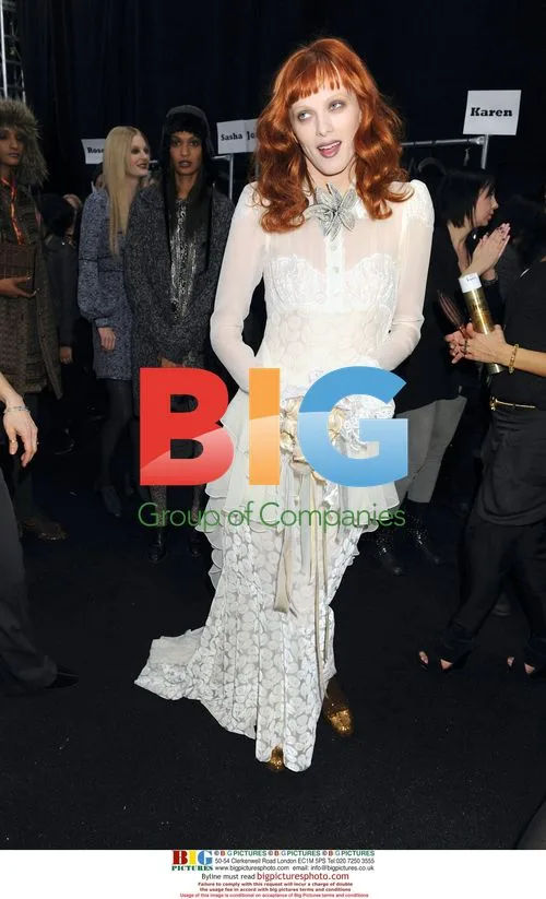 Karen Elson at Anna Sui Fall 2010 Fashion Show