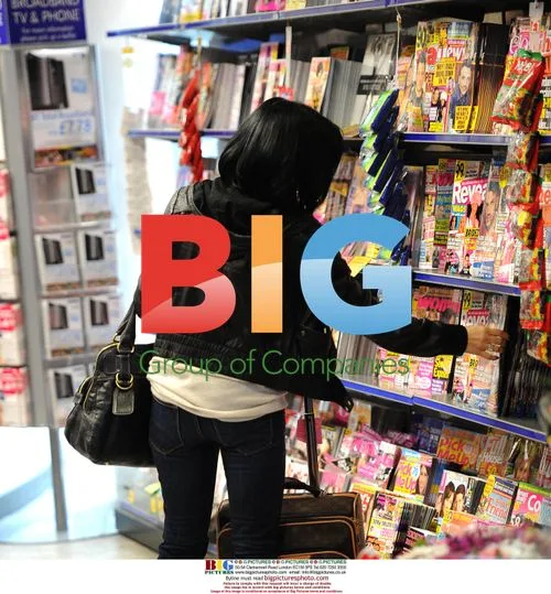 Kym Marsh Spotted Buying Magazines at Train Station