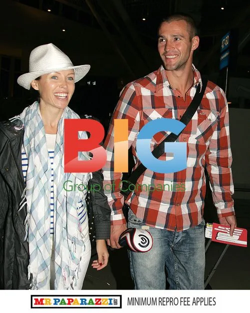 Dannii Minogue and Kris Smith Leave Cape Town