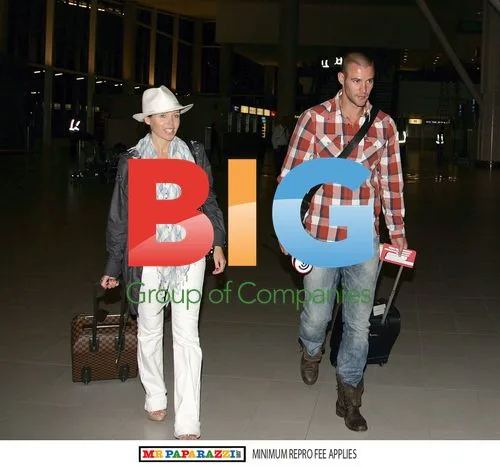 Dannii Minogue and Kris Smith Leave Cape Town
