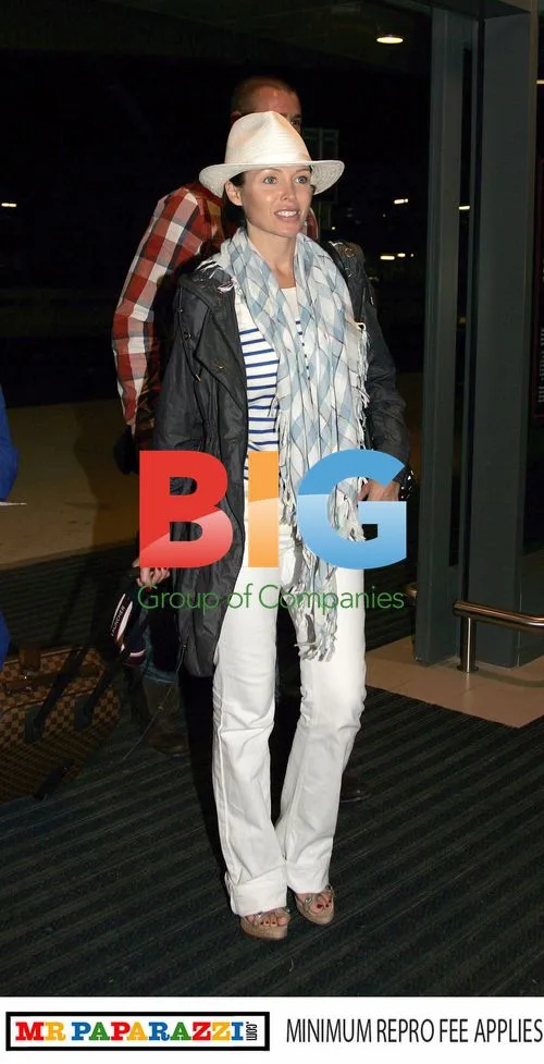 Dannii Minogue and Kris Smith leave Cape Town