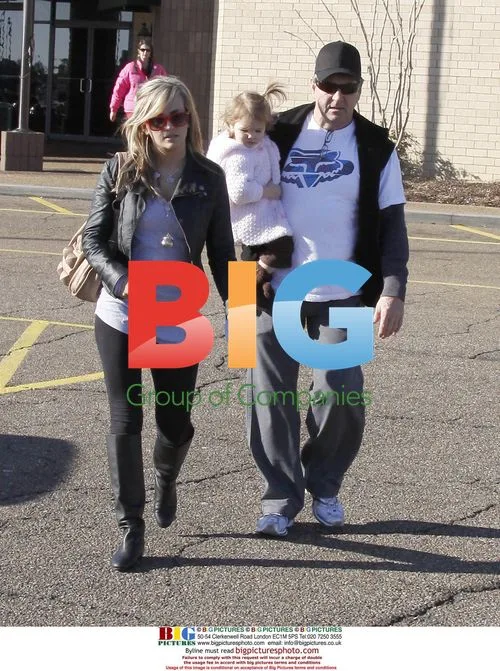 Jamie Lynn Spears with Father and Daughter