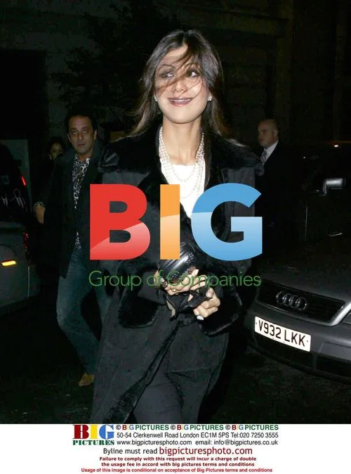 Shilpa Shetty Arriving at London Hotel