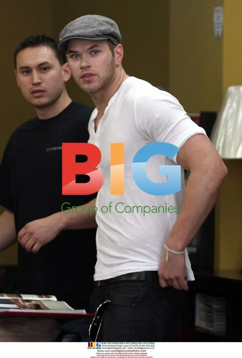Kellan Lutz Shopping for Furniture