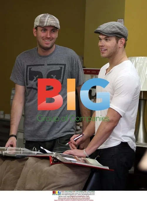 Kellan Lutz Shopping for Furniture