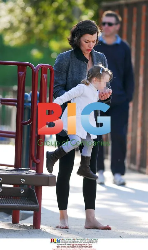 Milla Jovovich & Daughter at Park