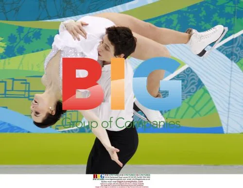 Tessa Virtue and Scott Moir at 2010 Olympics