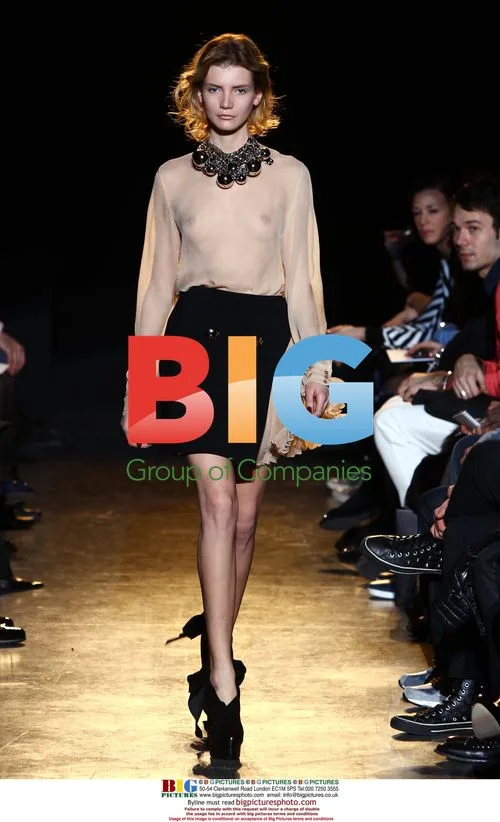 Navarra Previews at Milan Fashion Week