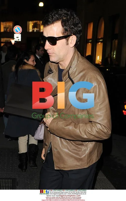 Clive Owen spotted in Milan