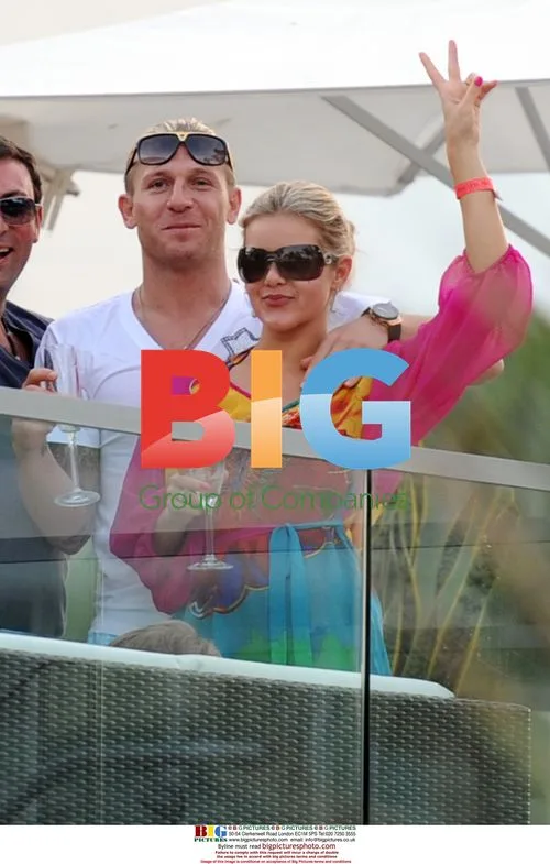 Andriy Voronin and wife Yulia on Miami beach