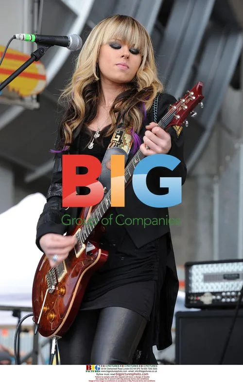 Orianthi at Miami Dolphins vs. Steelers Game