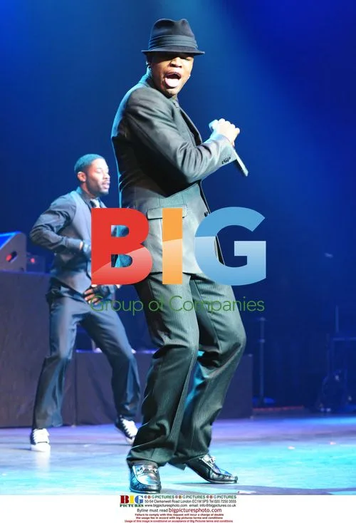 NeYo Performs at Pearl in Las Vegas