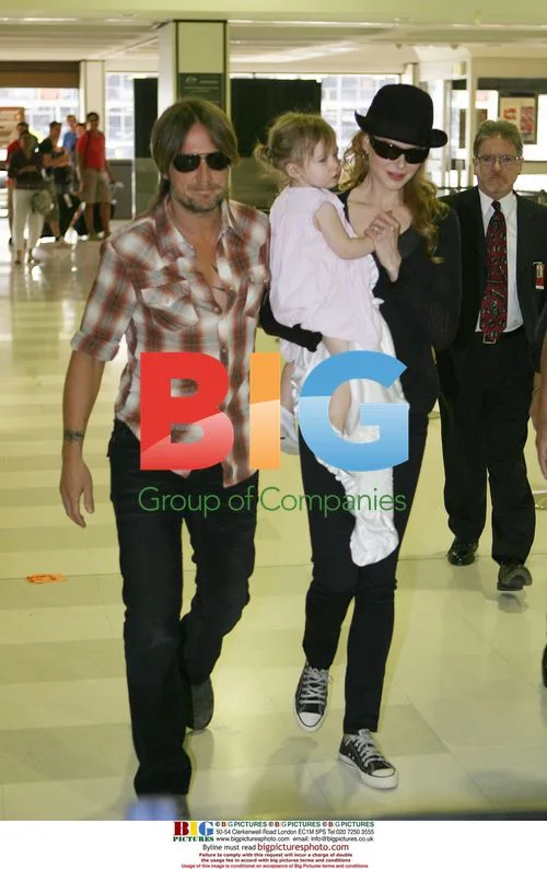 Nicole Kidman and Family Leaving Sydney