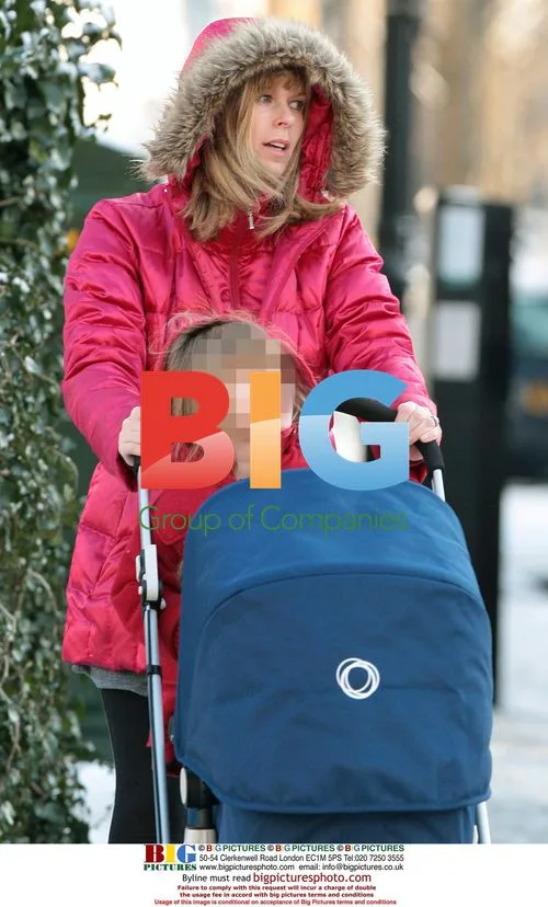 Kate Garraway shopping with kids