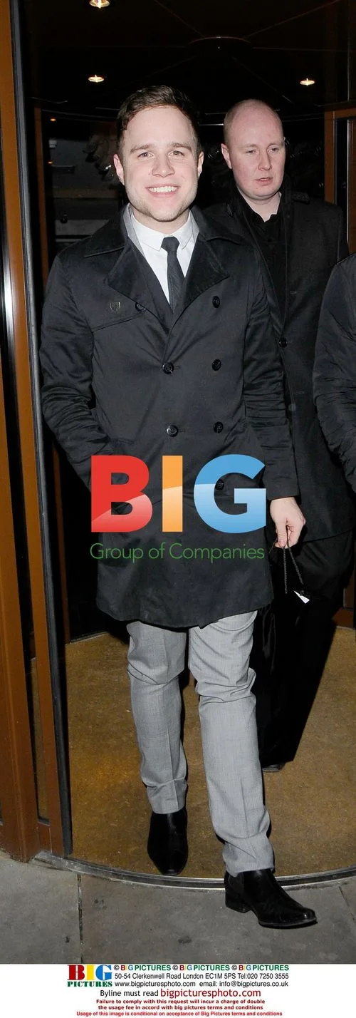 Olly Murs Spotted Buying Big Issue