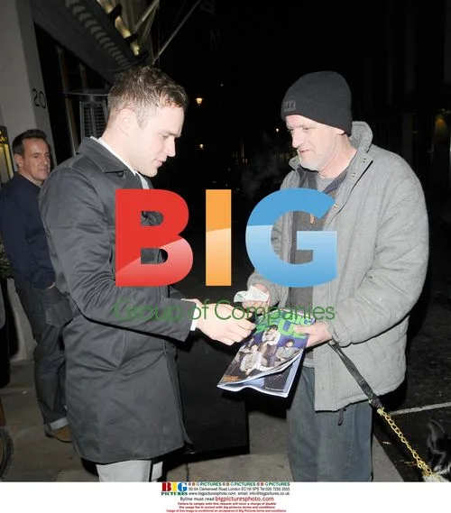 Olly Murs Leaves Soho Sanctum Hotel