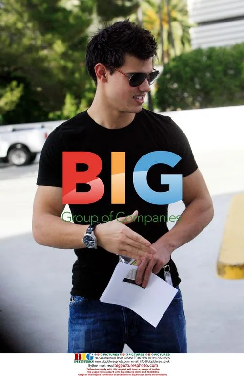 Taylor Lautner Running Errands in West Hollywood