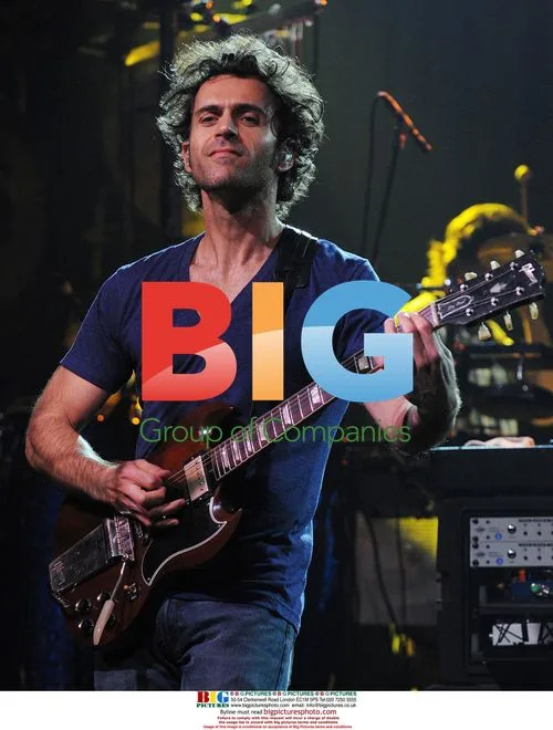 Dweezil Zappa Performs "Zappa Plays Zappa"