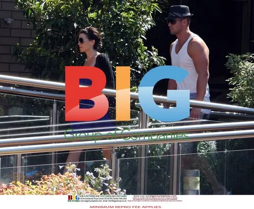 Dannii Minogue Leaves Hospital After Prenatal Checkup