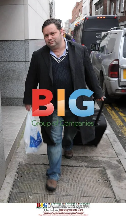 Paul Potts Arrives in Dublin for Concerts