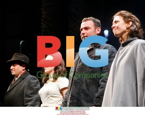 Johansson, Schreiber and Hecht in "A View From The Bridge"