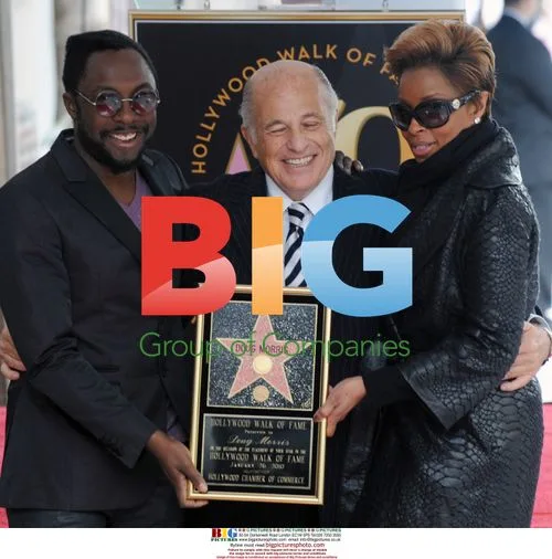 Doug Morris Honored on Hollywood Walk of Fame