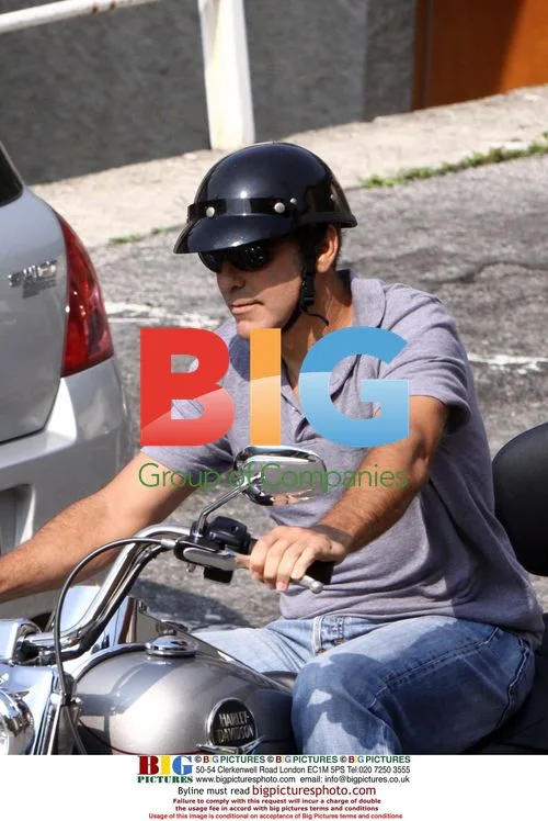 George Clooney and Woody Harrelson motorcycle ride