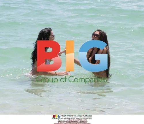 Glamour Models on Miami Beach