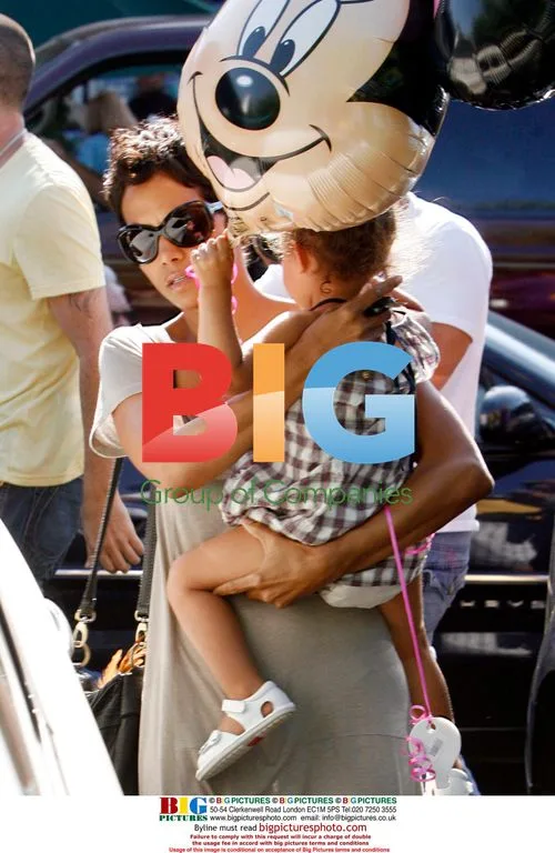 Halle Berry and daughter Nahla shopping