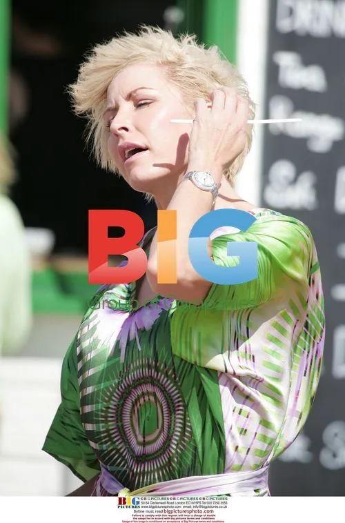 Heather Mills Celebrates Restaurant Anniversary