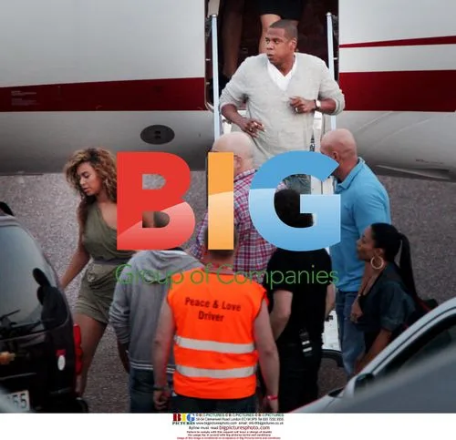 Jay-Z and Beyonce Arrive in Sweden