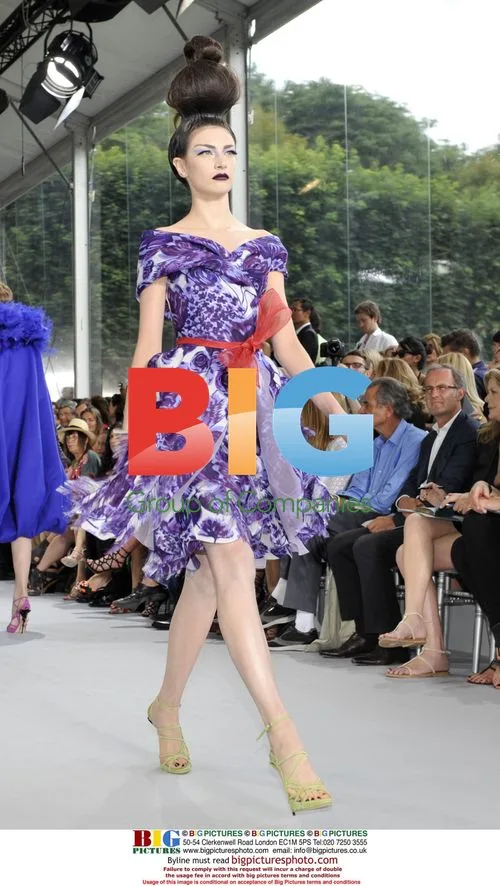 Dior Autumn Winter 2010 Fashion Show