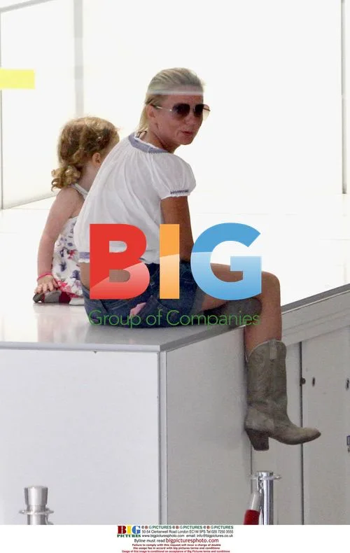 Geri Halliwell and Family at Nice Airport