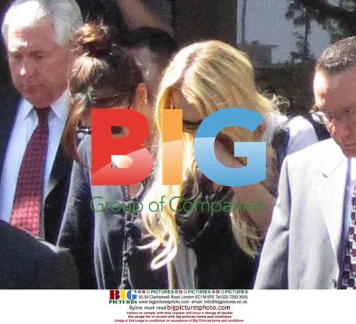 Lindsay Lohan Leaves Court with Sister