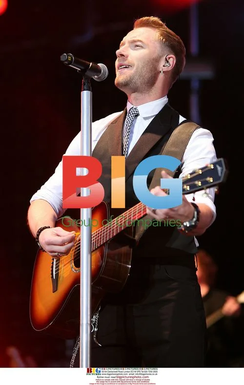 Ronan Keating Performs After Cheating Scandal