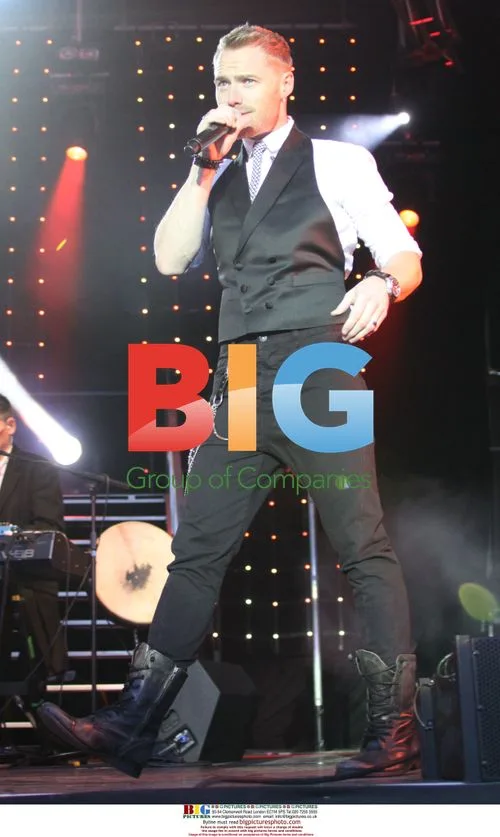 Ronan Keating Performs After Cheating Scandal