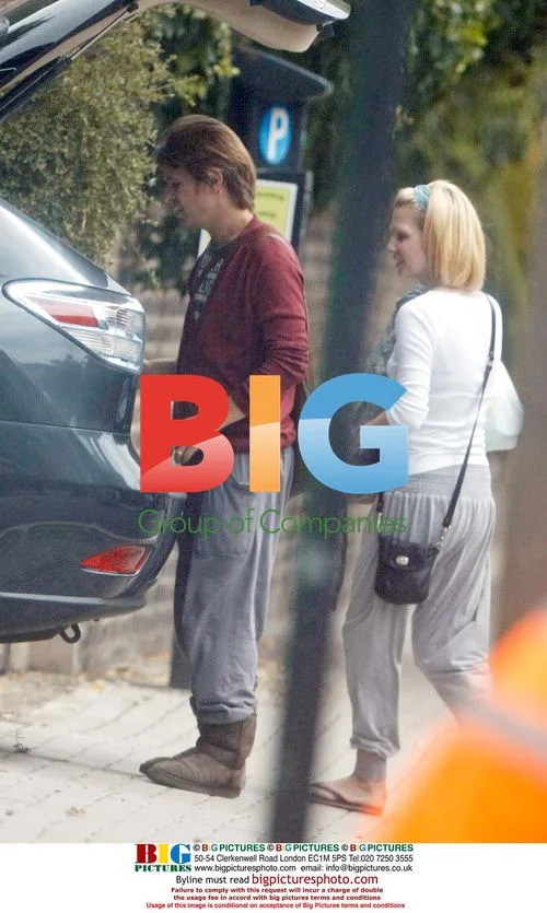 Mark Owen spotted unloading shopping in London