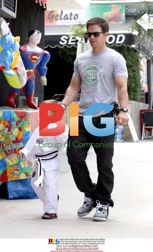 Mark Wahlberg and son shopping