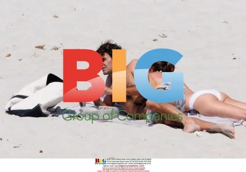 Roger Federer and Girlfriend Mirka Vacation in France