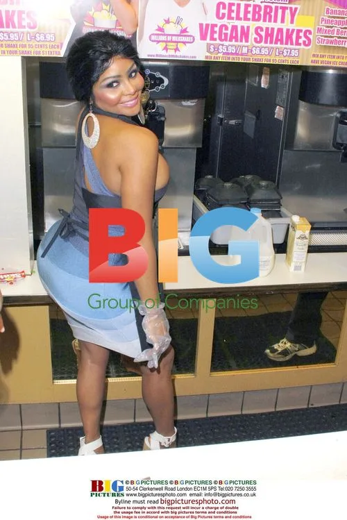 Lil' Kim at Millions of Milkshakes