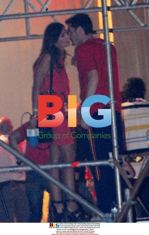 Sara Carbonero and Iker Cassilas kiss during World Cup