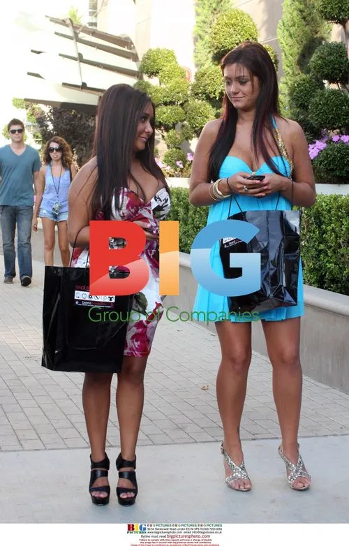 Jersey Shore Cast at Pool Party