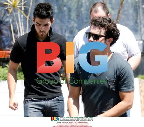 Joe and Kevin Jonas Shopping in LA