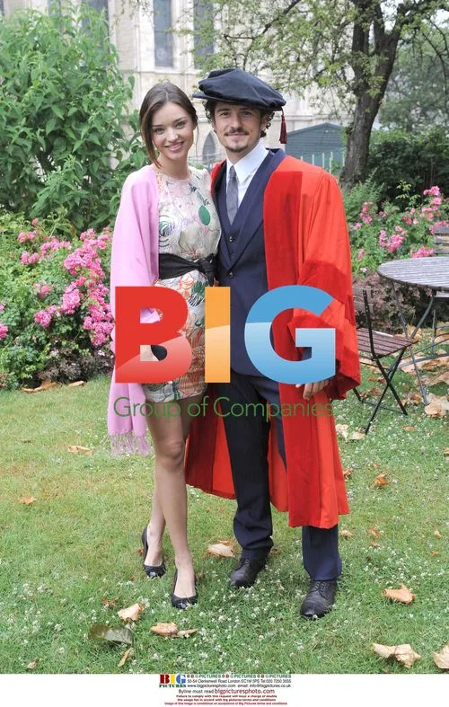 Orlando Bloom, Miranda Kerr & David Suchet at University Ceremony