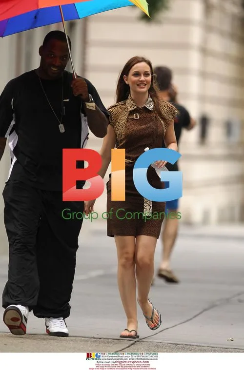 Leighton Meister on Gossip Girl Set