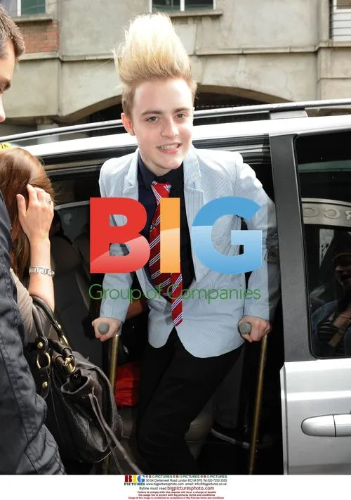 YouTube Pranksters Flash Jedward