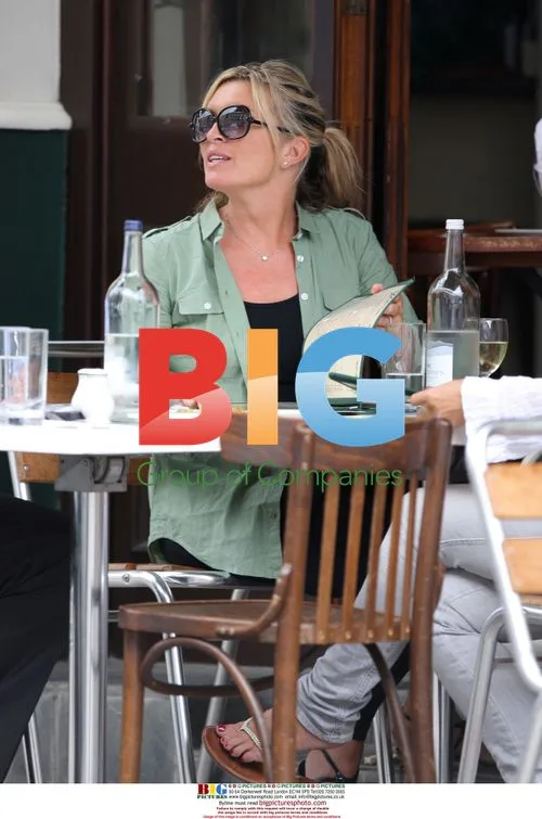 Tina Hobley Lunch in Primrose Hill