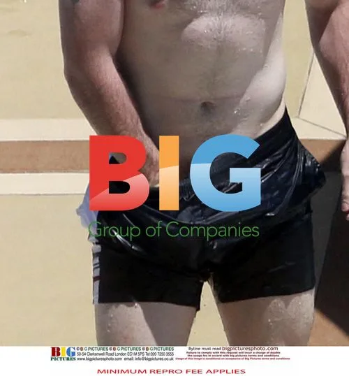 Wayne and Coleen Rooney Poolside in Las Vegas