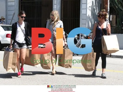 Rachel Bilson Shopping in LA