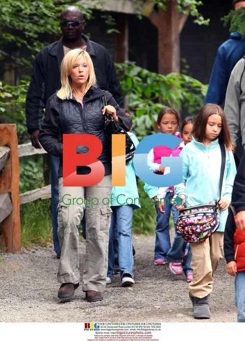 Kate Gosselin and Kids at Alaska Zoo